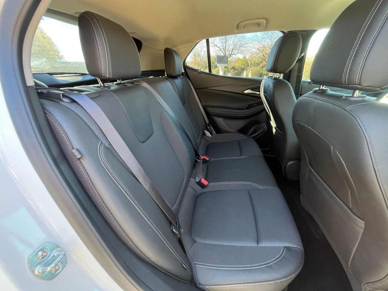 Thumbnail: 2025 Buick Encore GX - 34