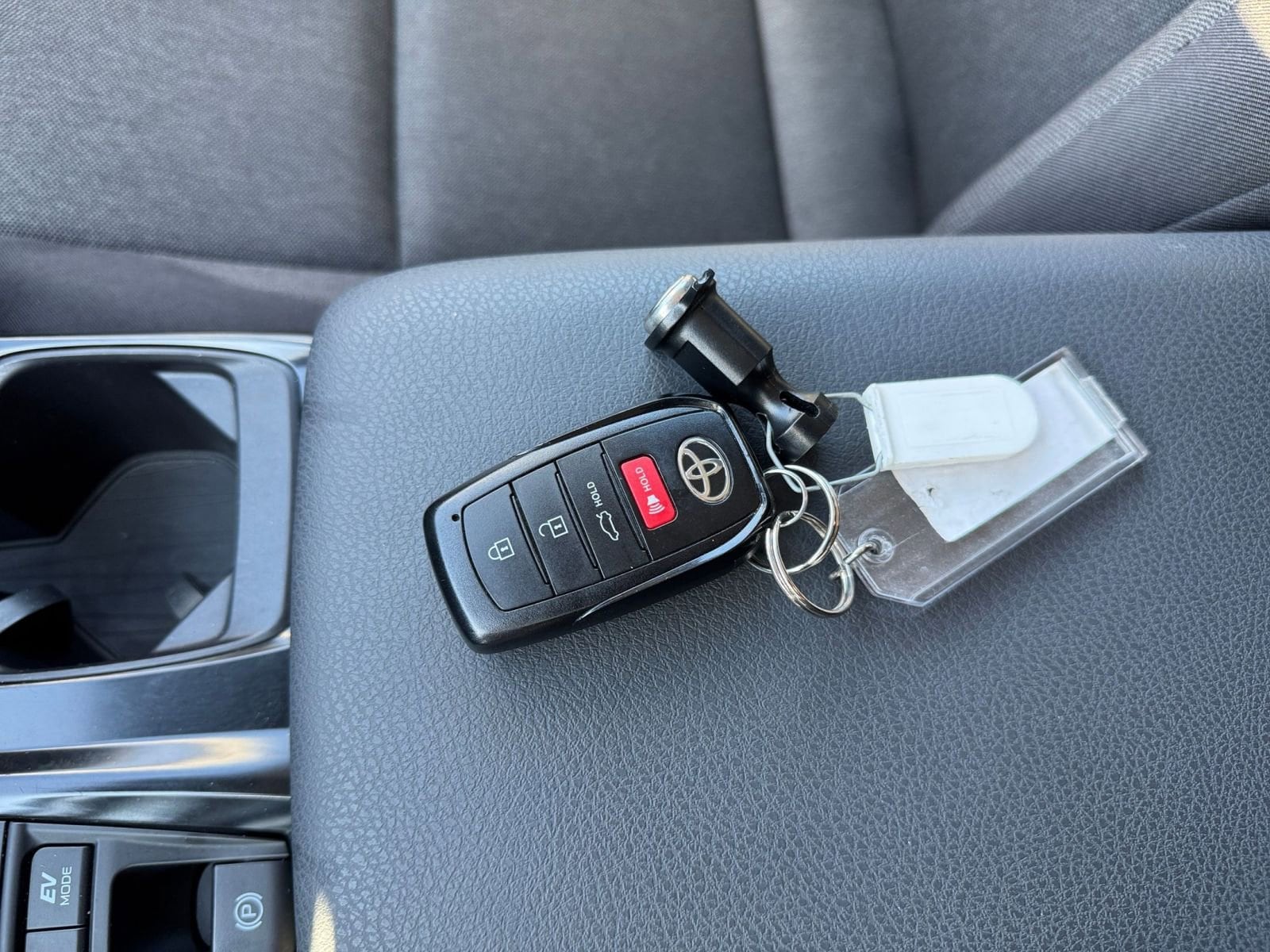 Thumbnail: 2025 Toyota Camry - 20