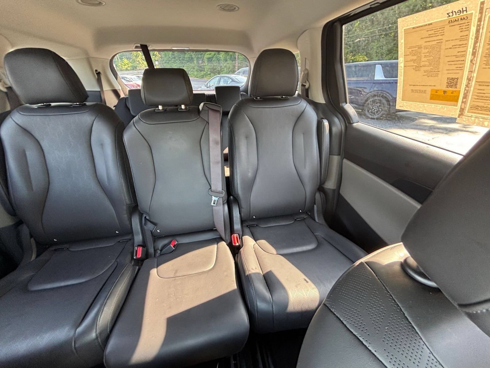 Thumbnail: 2026 Kia Carnival - 35