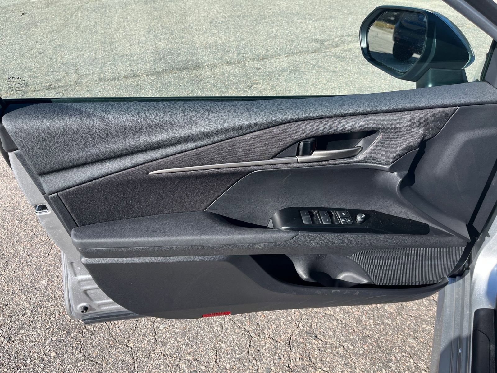 Thumbnail: 2025 Toyota Camry - 18