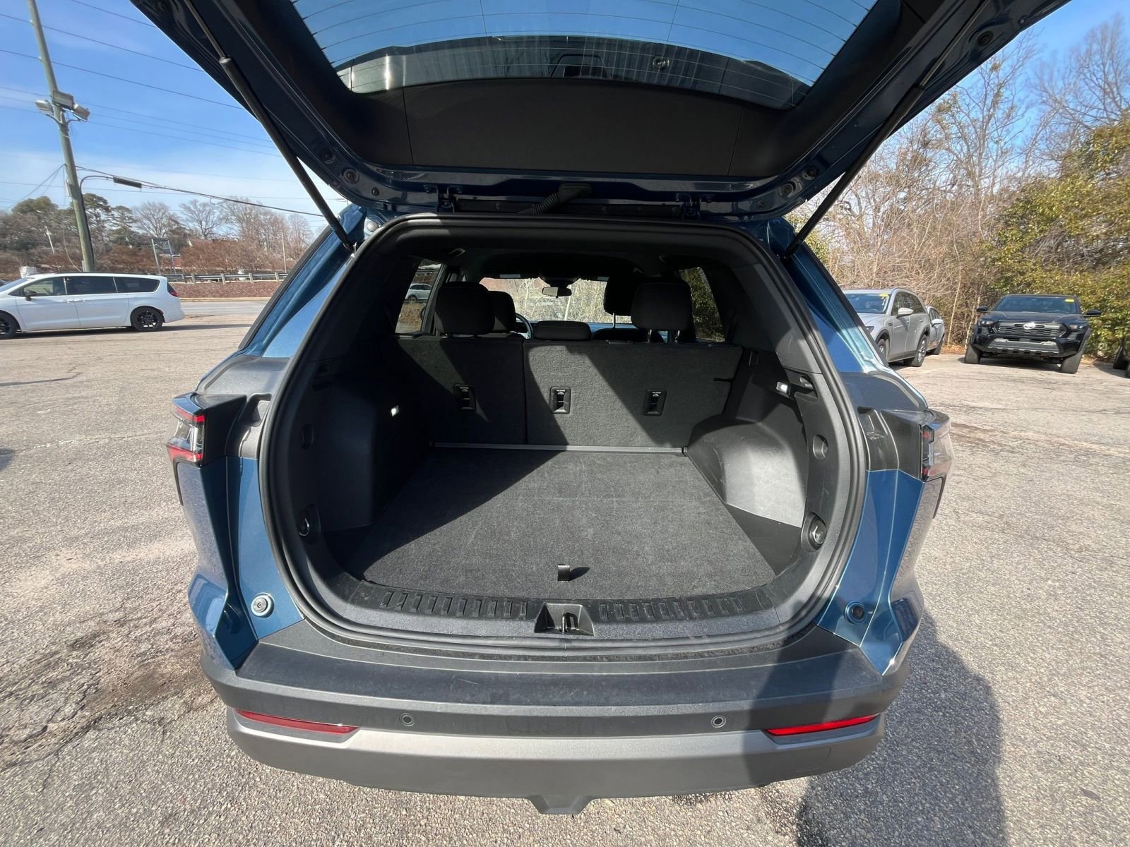 Thumbnail: 2025 Chevrolet Equinox - 30