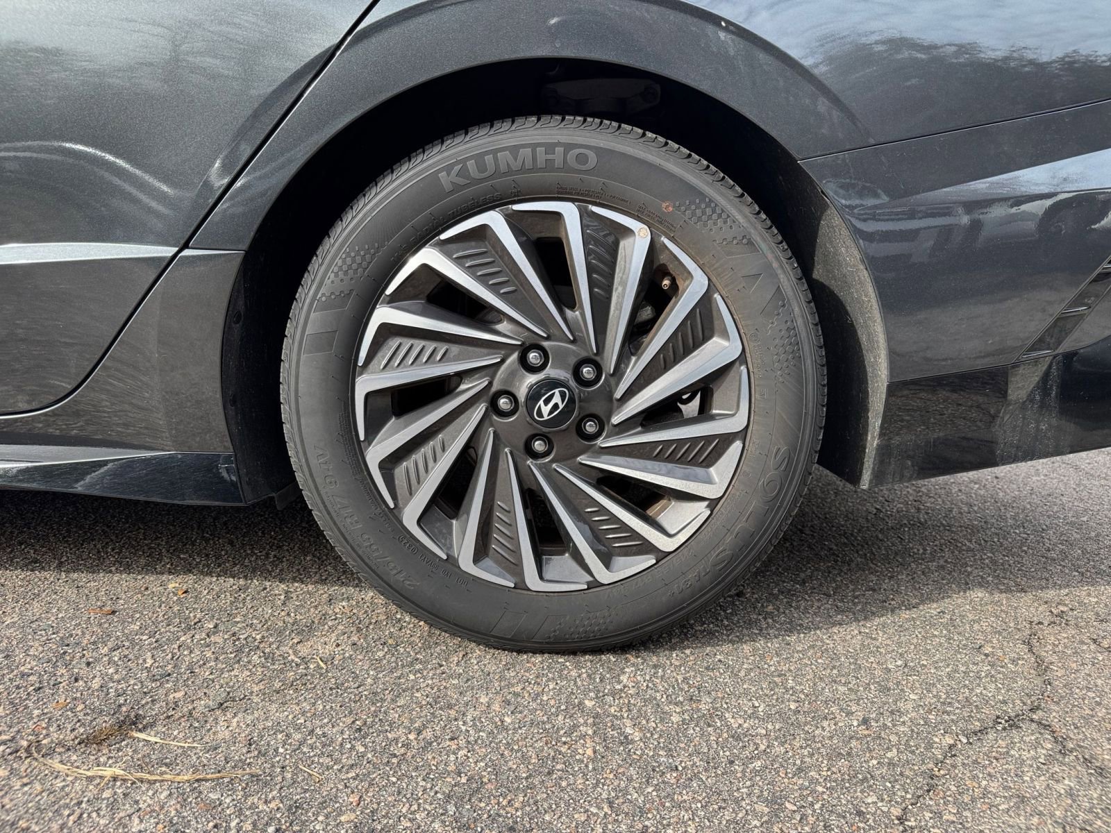 Thumbnail: 2025 Hyundai Sonata - 25