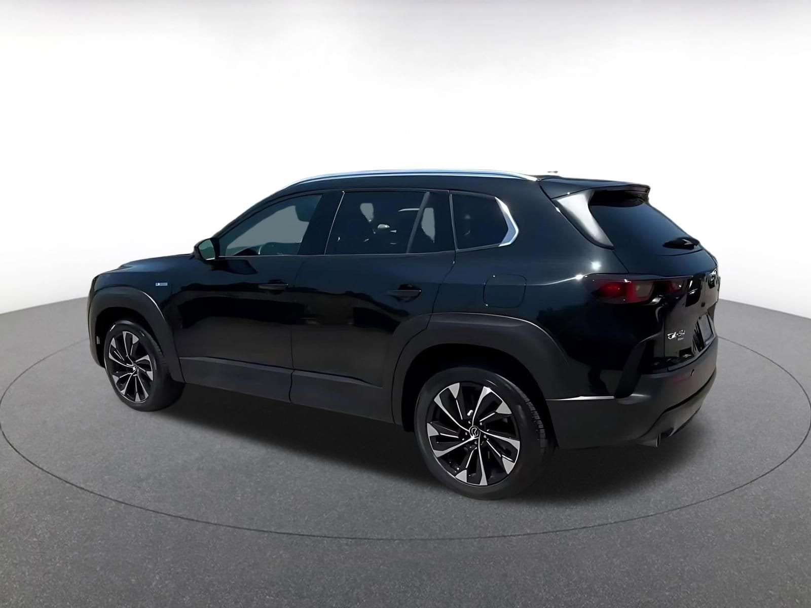 Thumbnail: 2025 Mazda CX-50 - 10