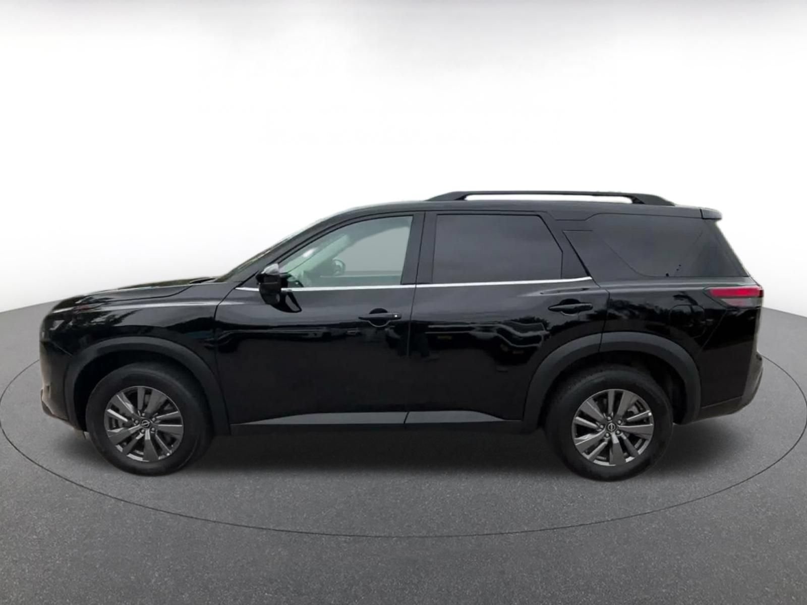 Thumbnail: 2025 Nissan Pathfinder - 7