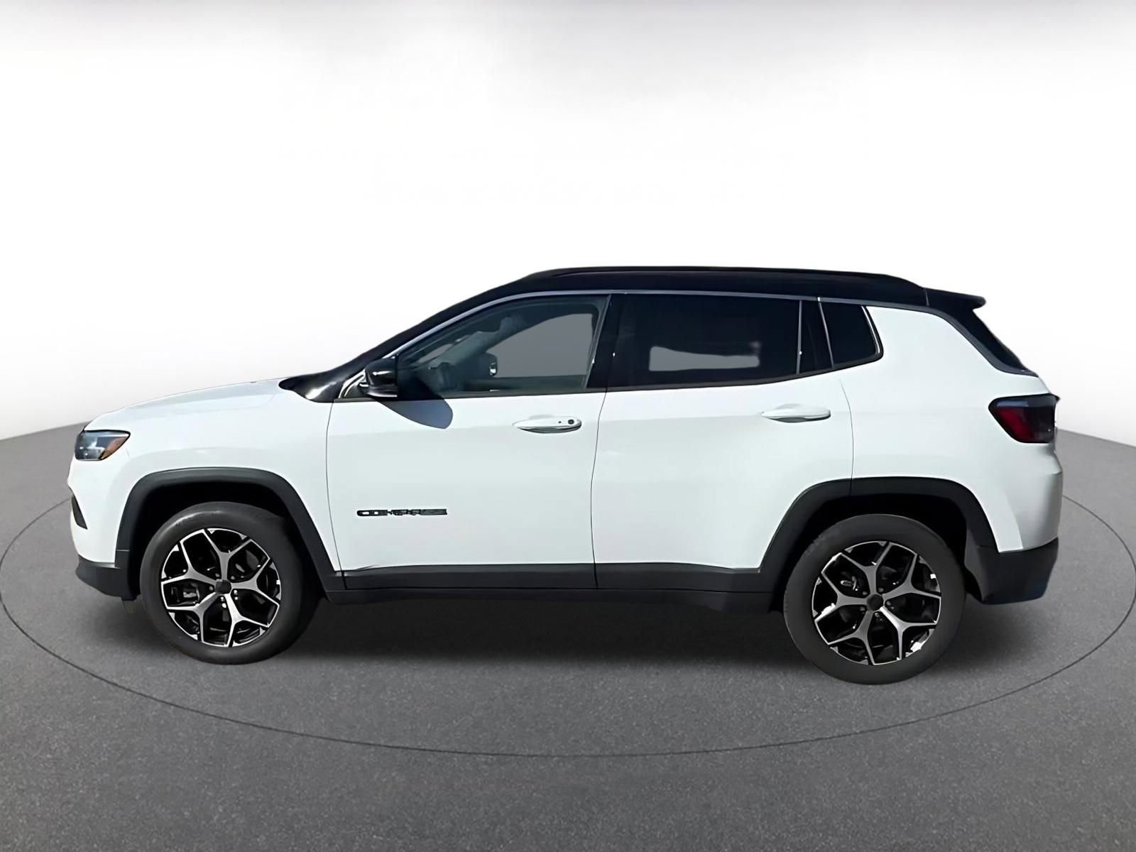 Thumbnail: 2025 Jeep Compass - 9