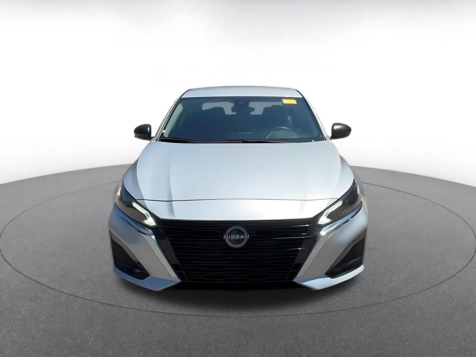 Thumbnail: 2025 Nissan Altima - 4