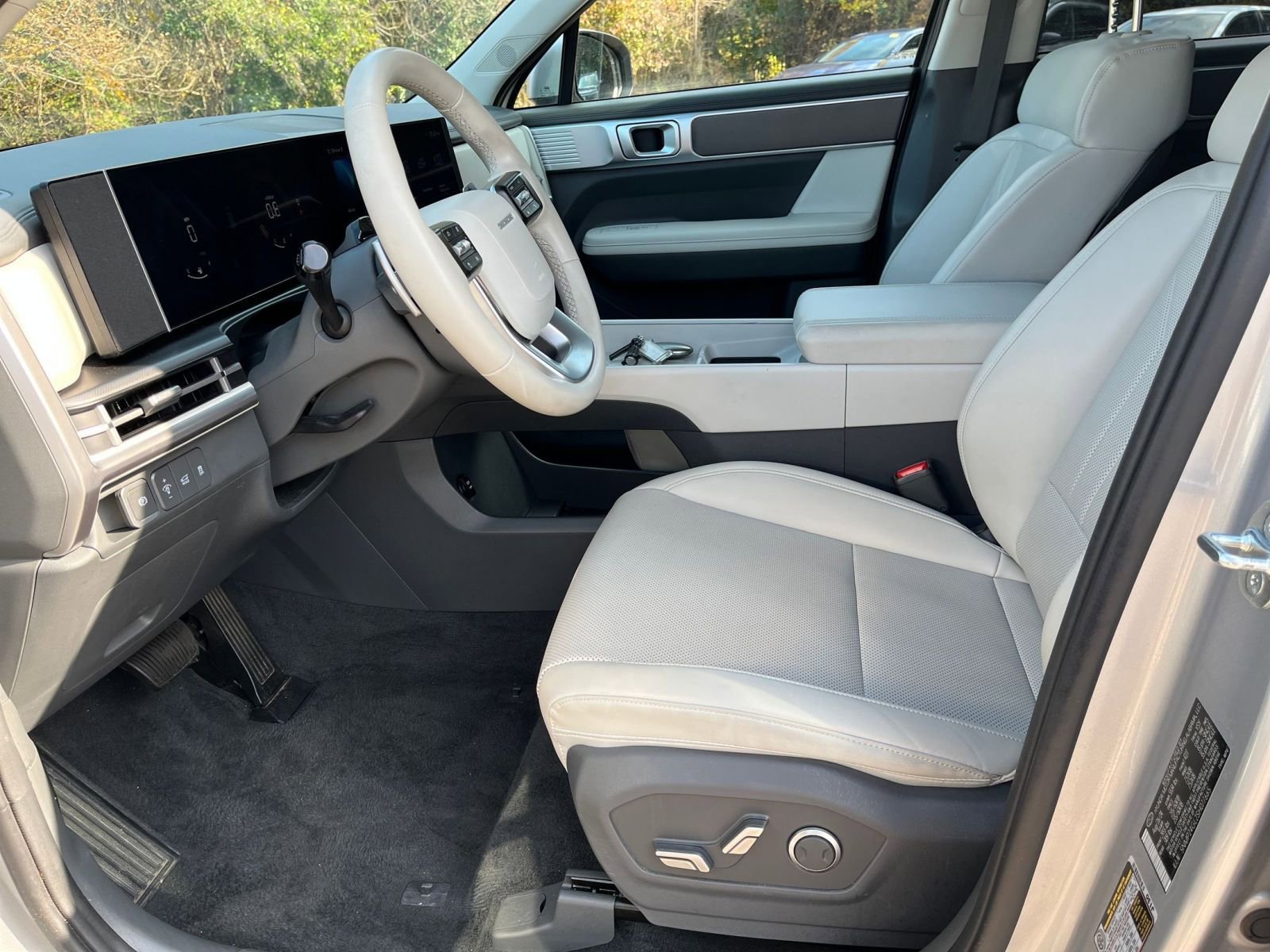 Thumbnail: 2025 Hyundai Santa Fe - 22