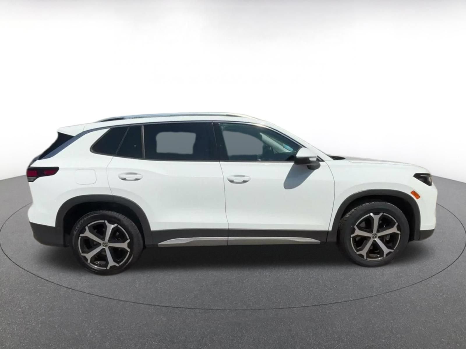Thumbnail: 2026 Volkswagen Tiguan - 15