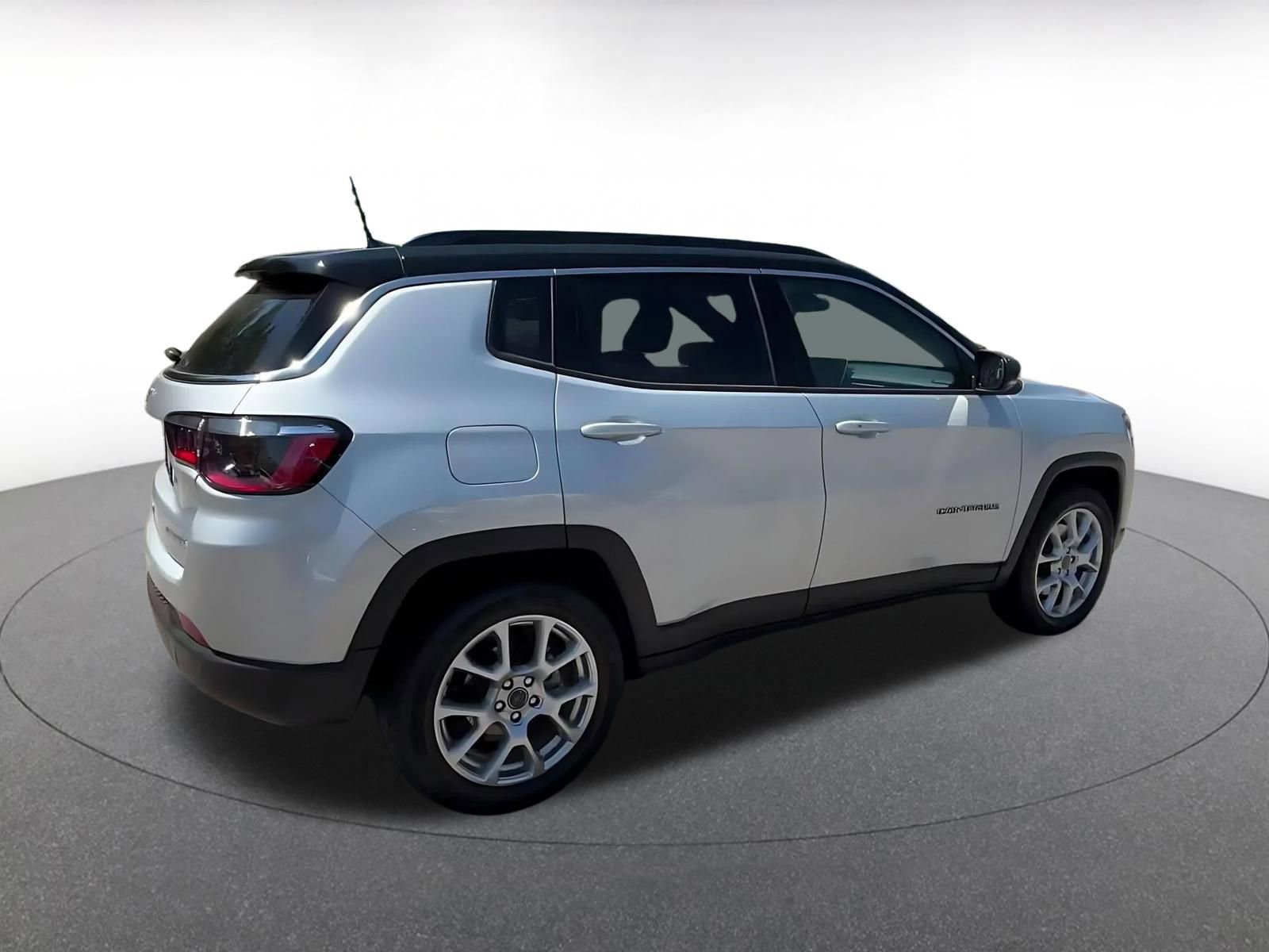 Thumbnail: 2025 Jeep Compass - 14