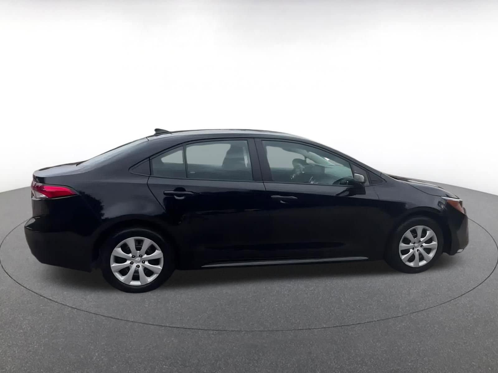 Thumbnail: 2024 Toyota Corolla - 16