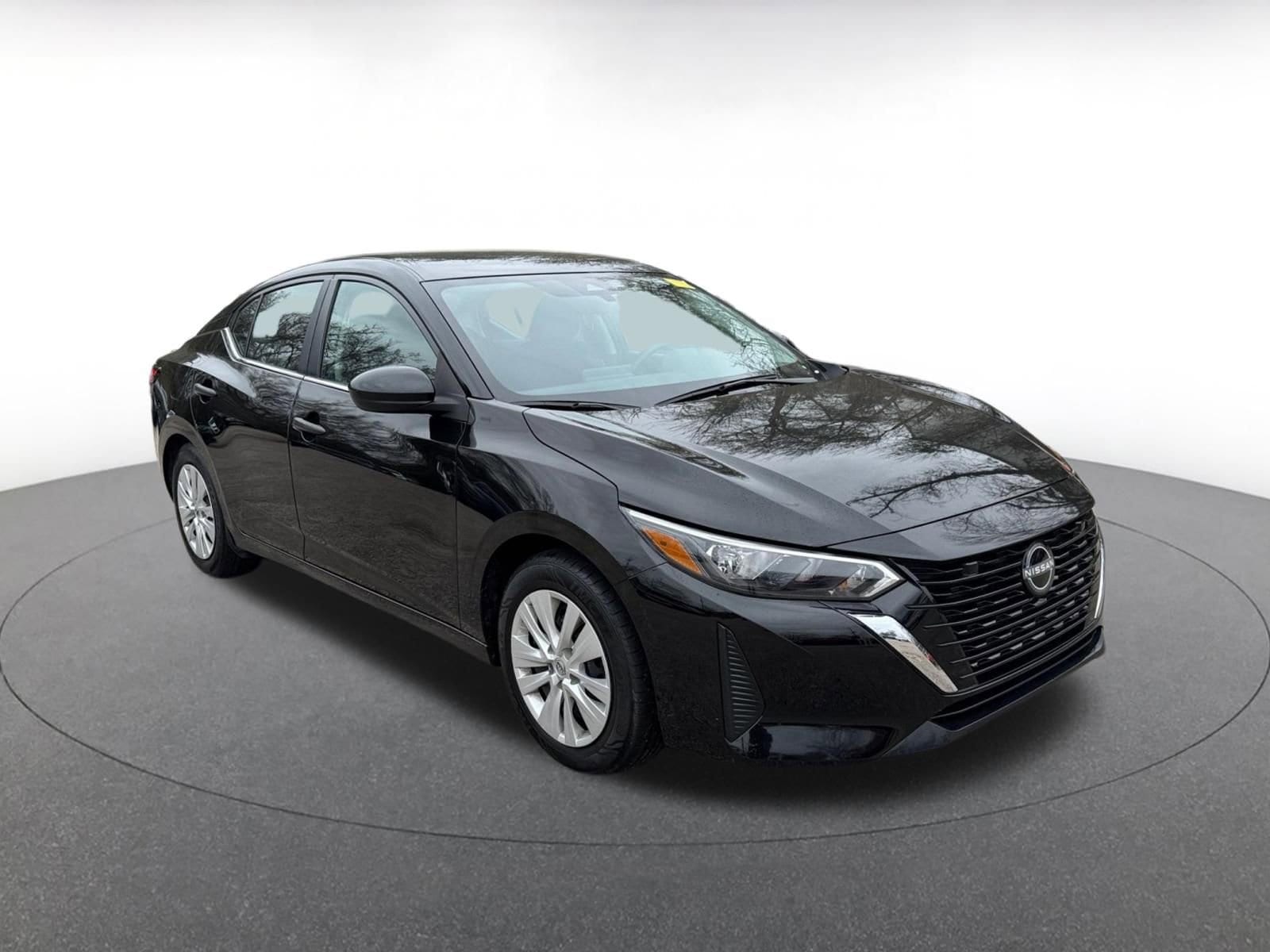 Thumbnail: 2025 Nissan Sentra - 1