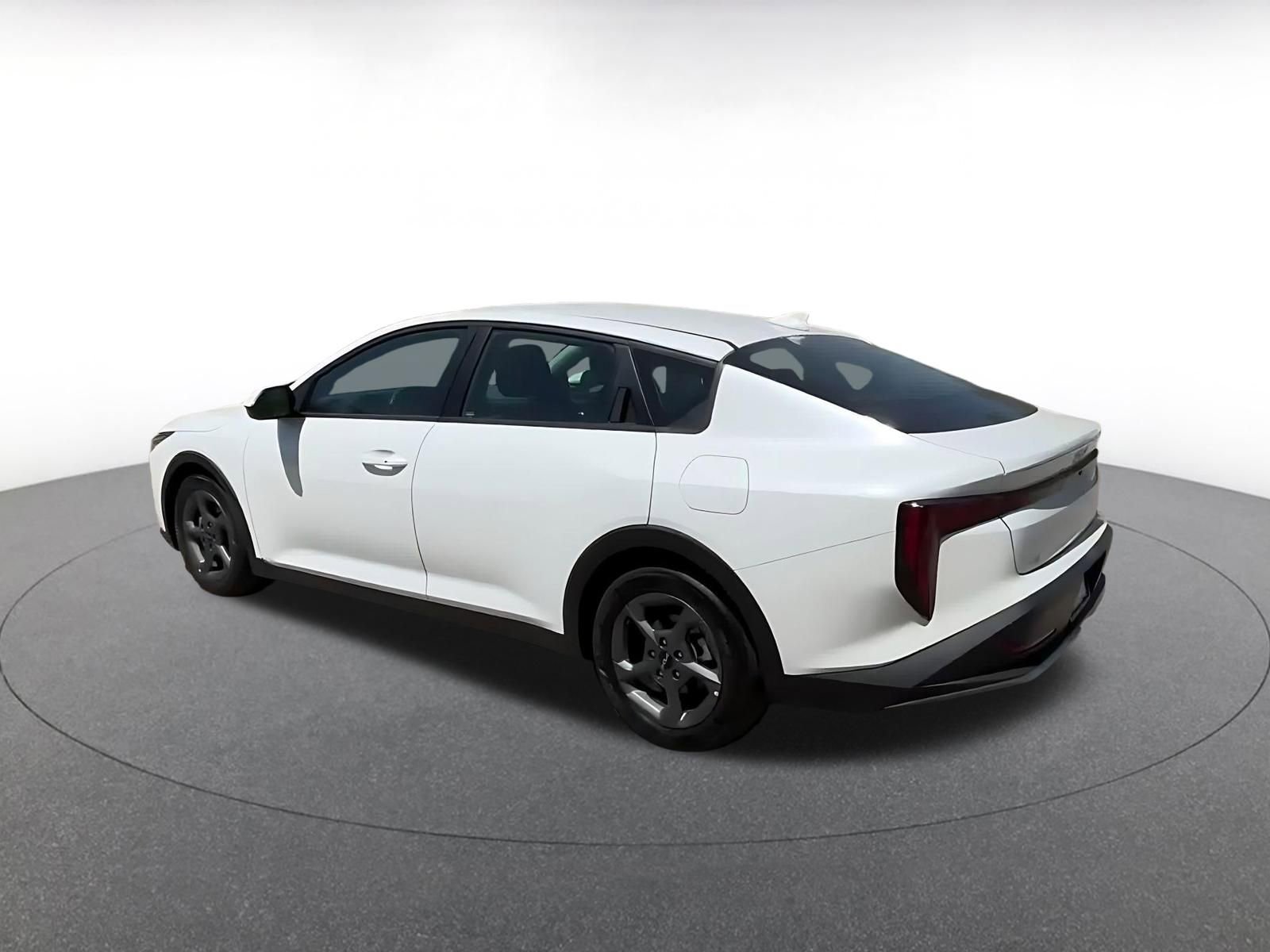 Thumbnail: 2025 Kia K4 - 10
