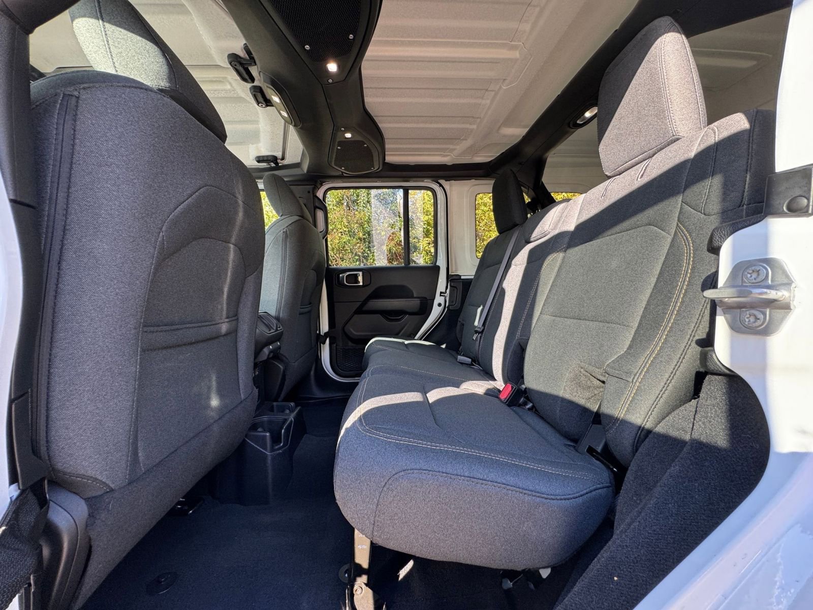 Thumbnail: 2025 Jeep Wrangler - 21