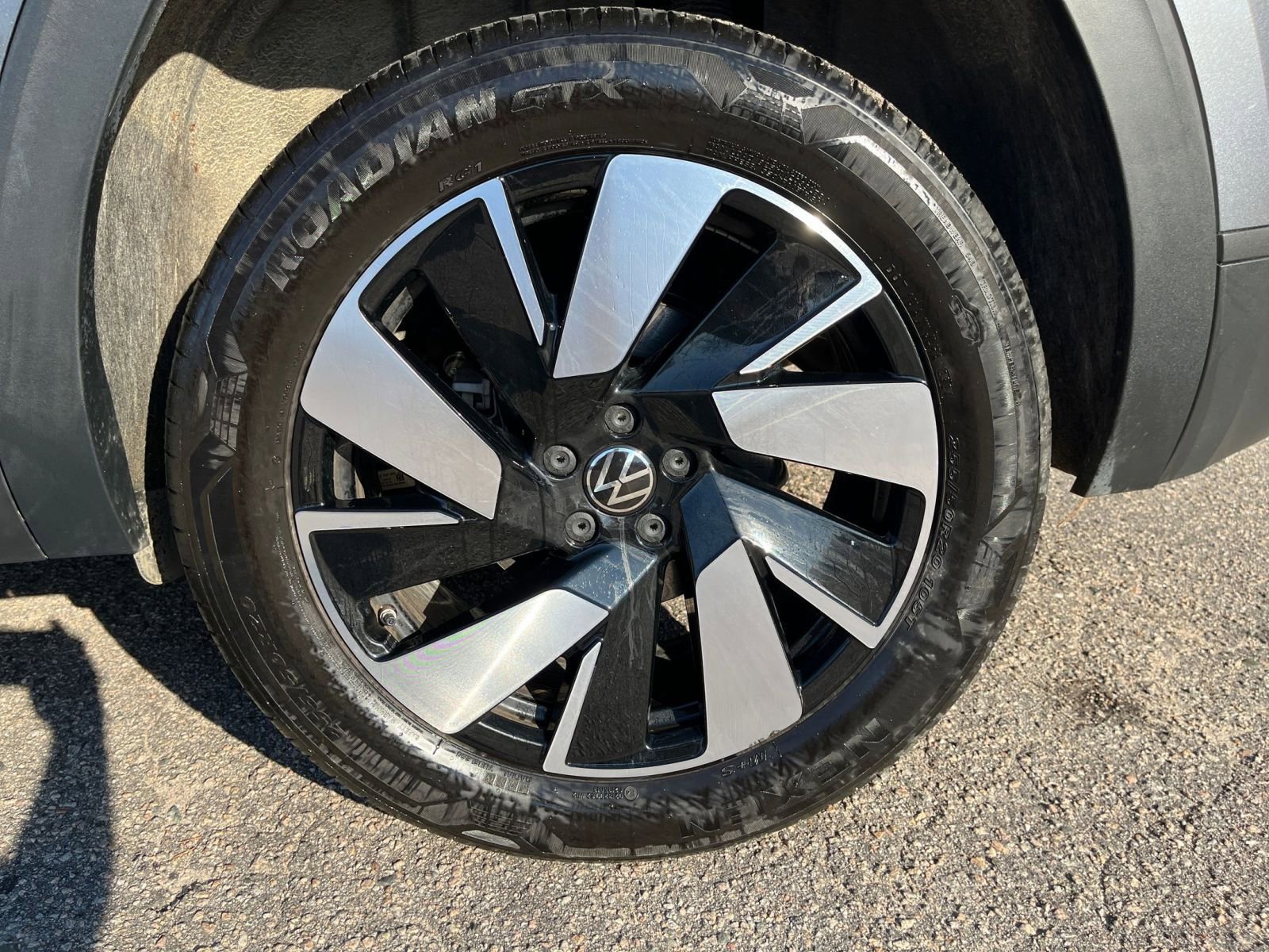 Thumbnail: 2025 Volkswagen Atlas - 24