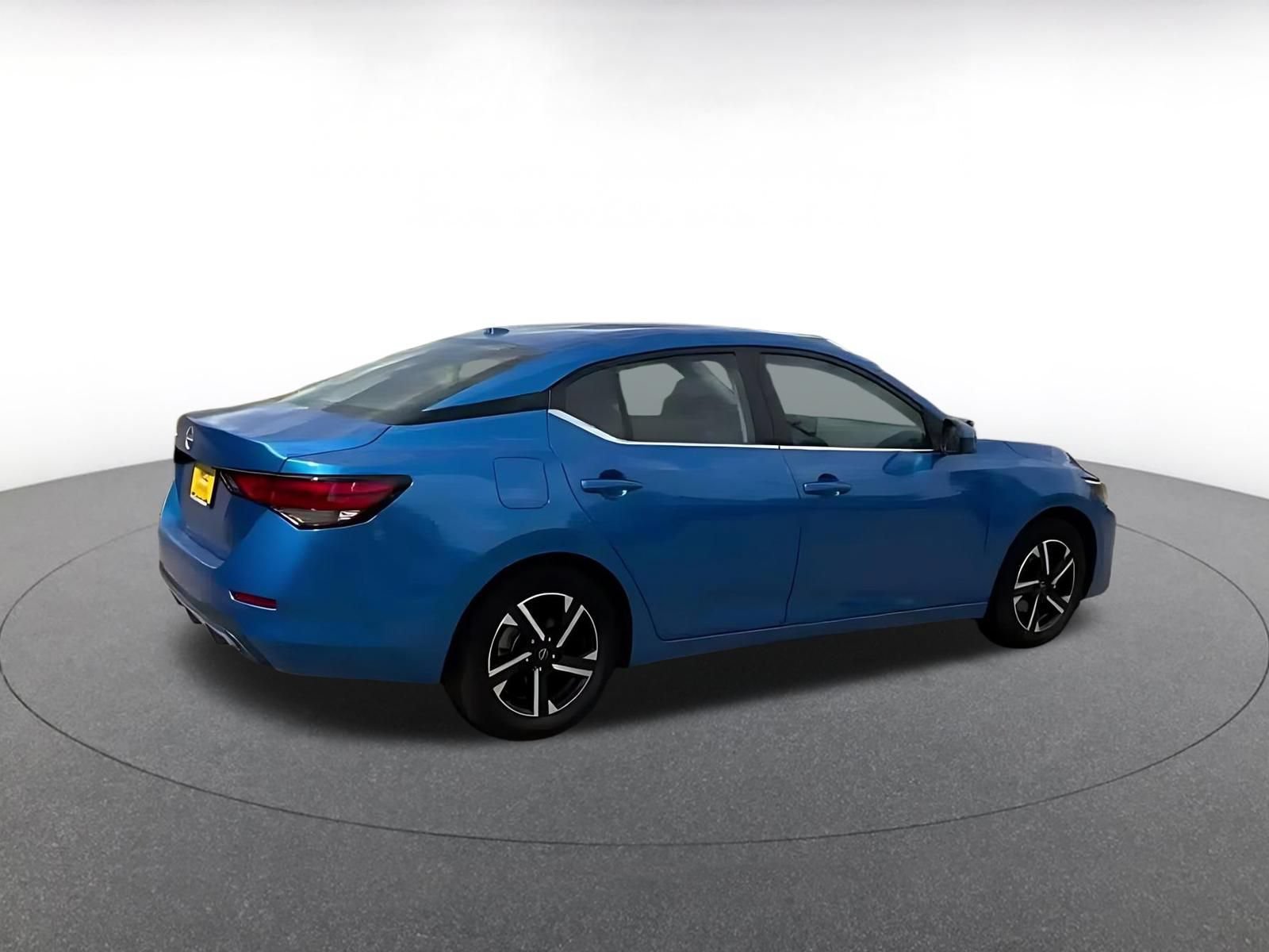 Thumbnail: 2025 Nissan Sentra - 11