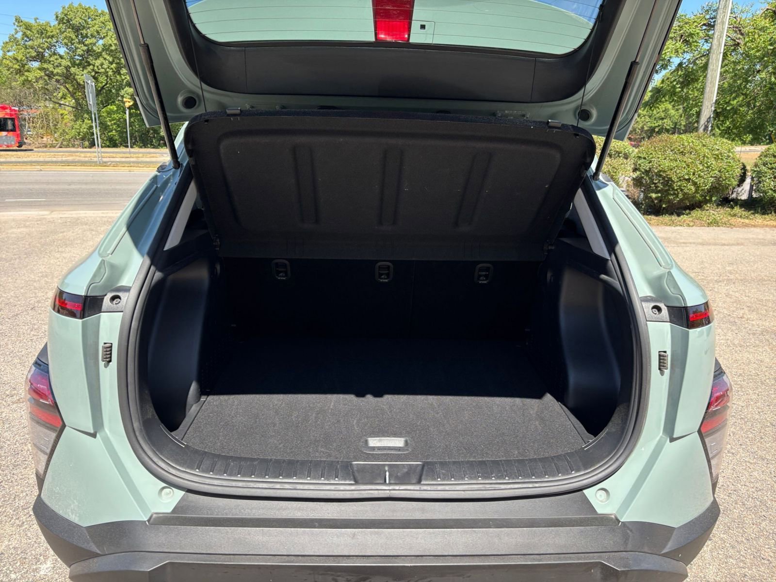 Thumbnail: 2025 Hyundai Kona - 31