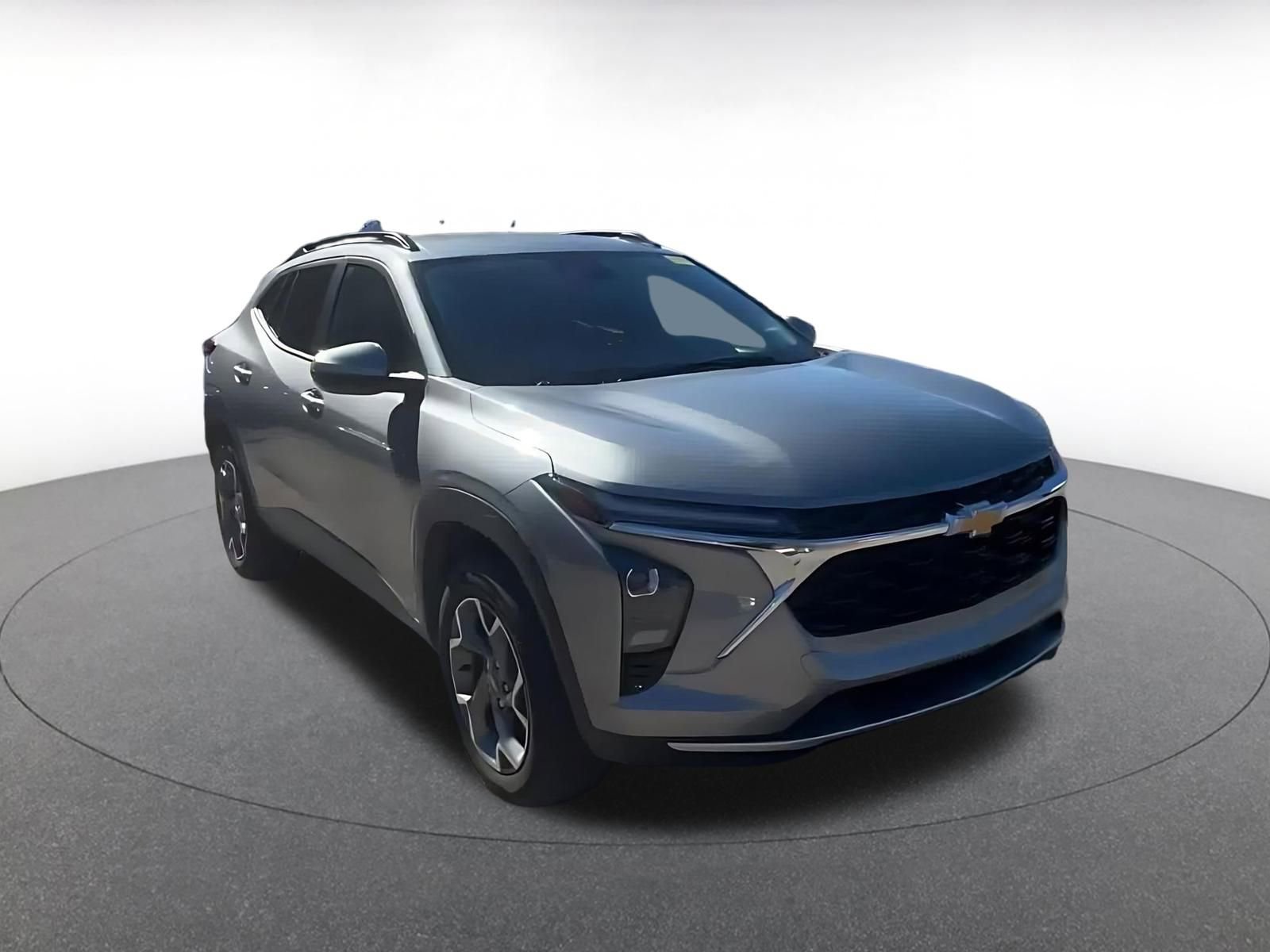 Thumbnail: 2025 Chevrolet Trax - 3