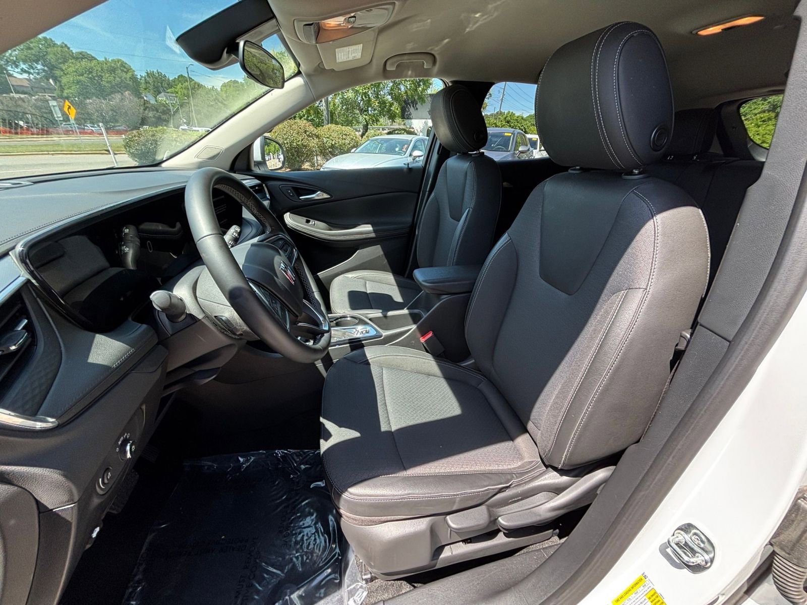 Thumbnail: 2025 Buick Encore GX - 32