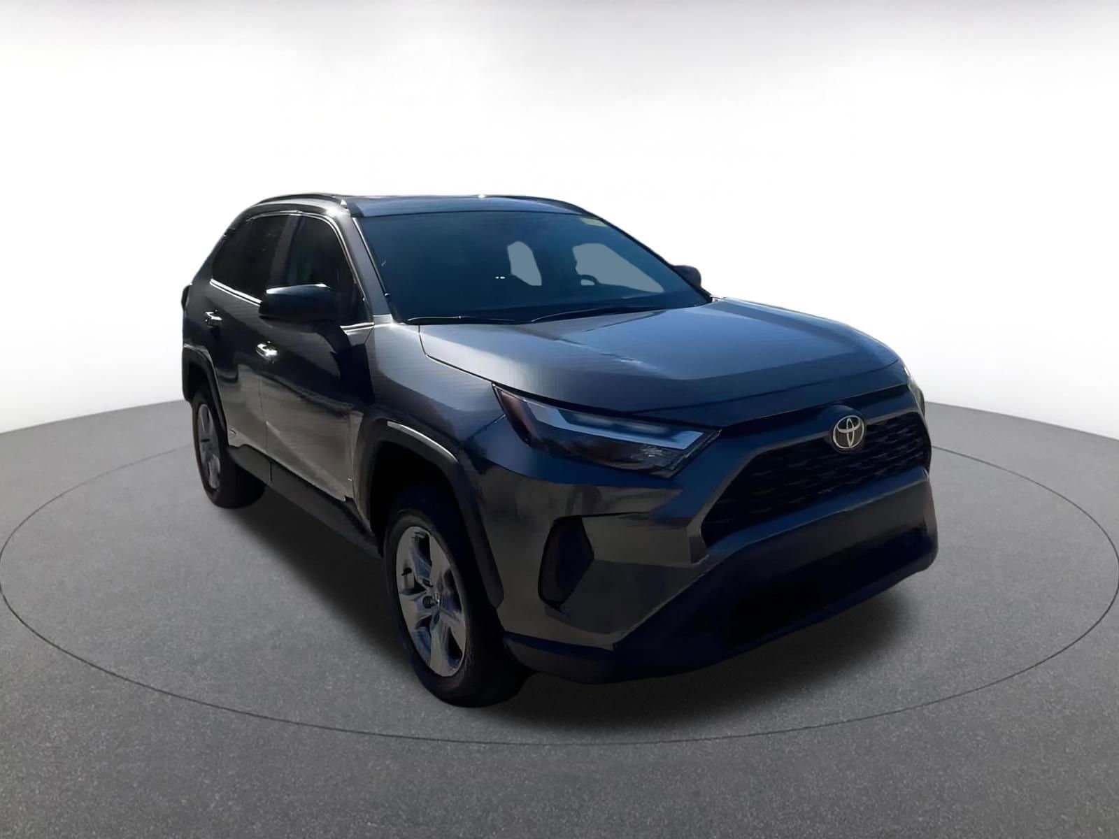 Thumbnail: 2025 Toyota RAV4 - 3