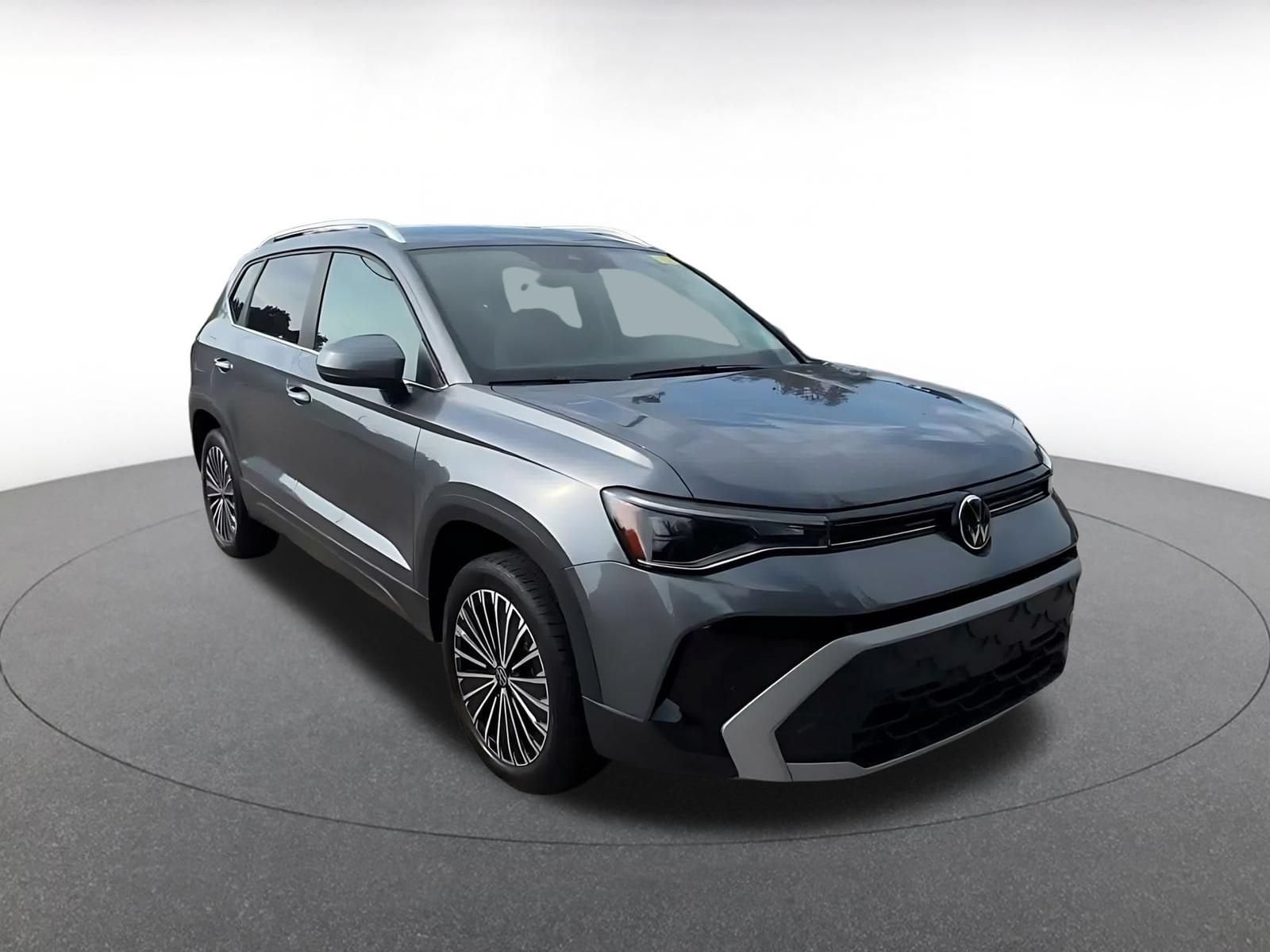 Thumbnail: 2026 Volkswagen Taos - 3