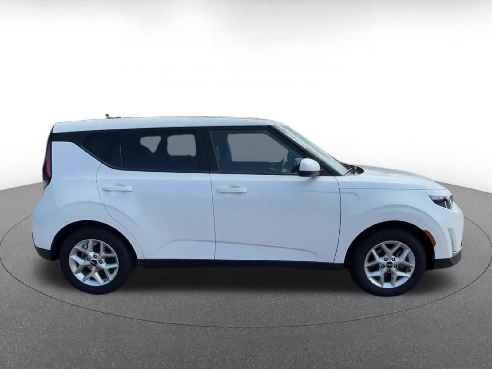 Thumbnail: 2025 Kia Soul - 16