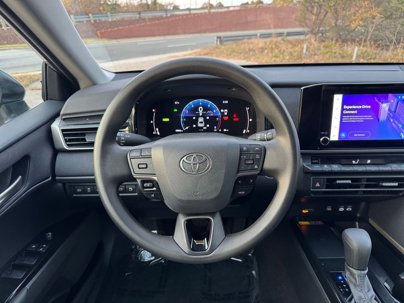 Thumbnail: 2025 Toyota Camry - 29