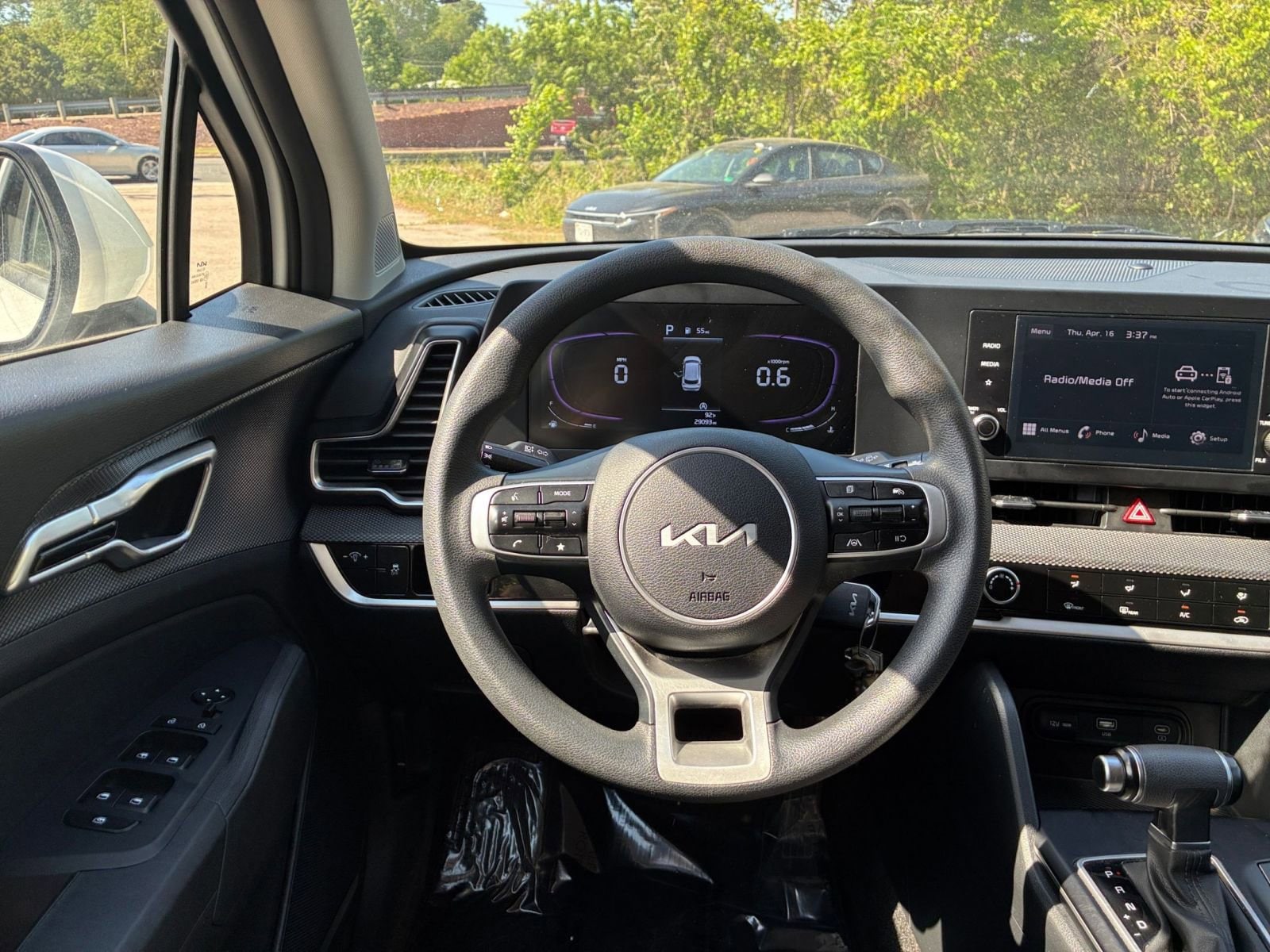Thumbnail: 2025 Kia Sportage - 32