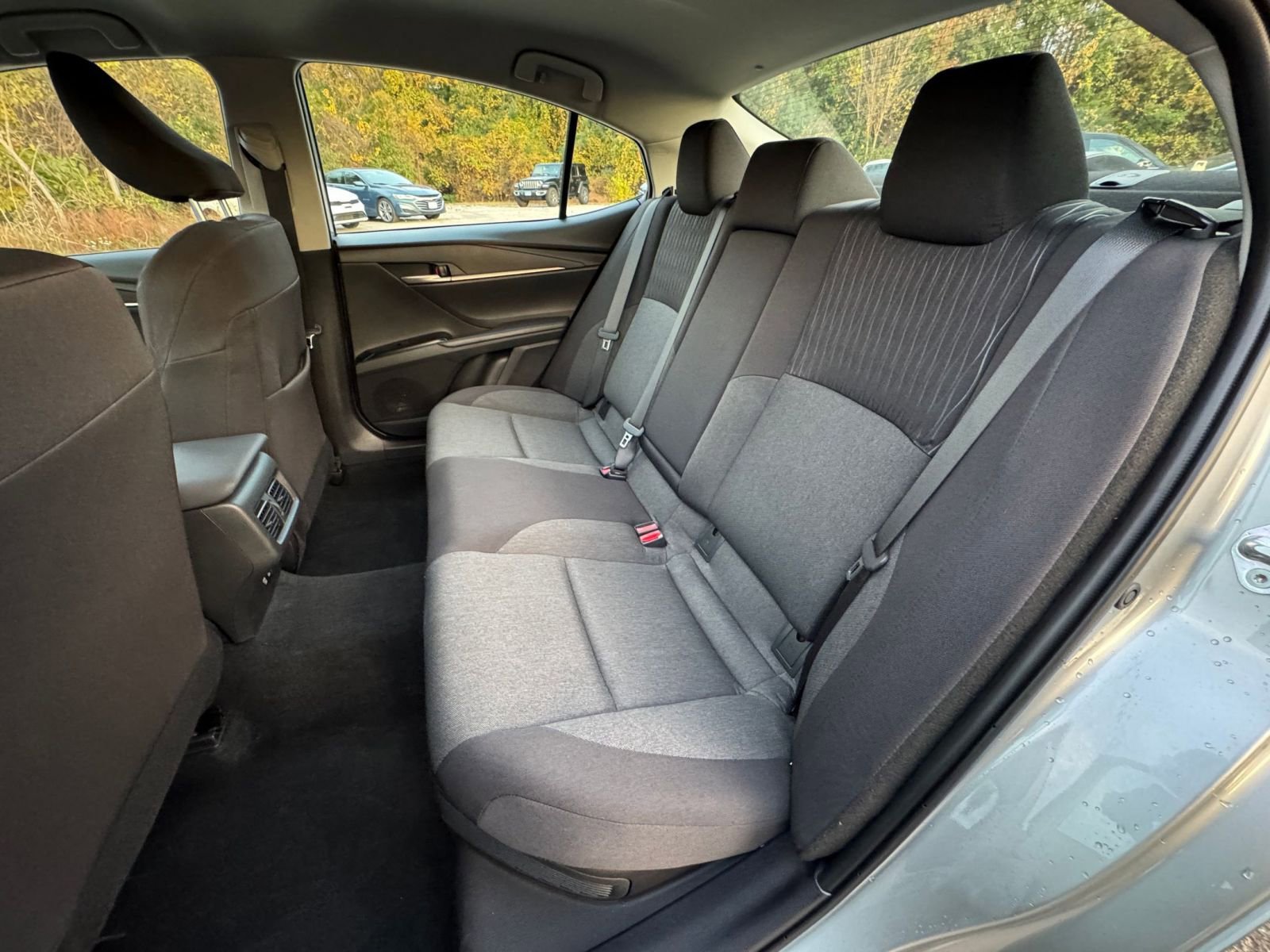 Thumbnail: 2025 Toyota Camry - 32