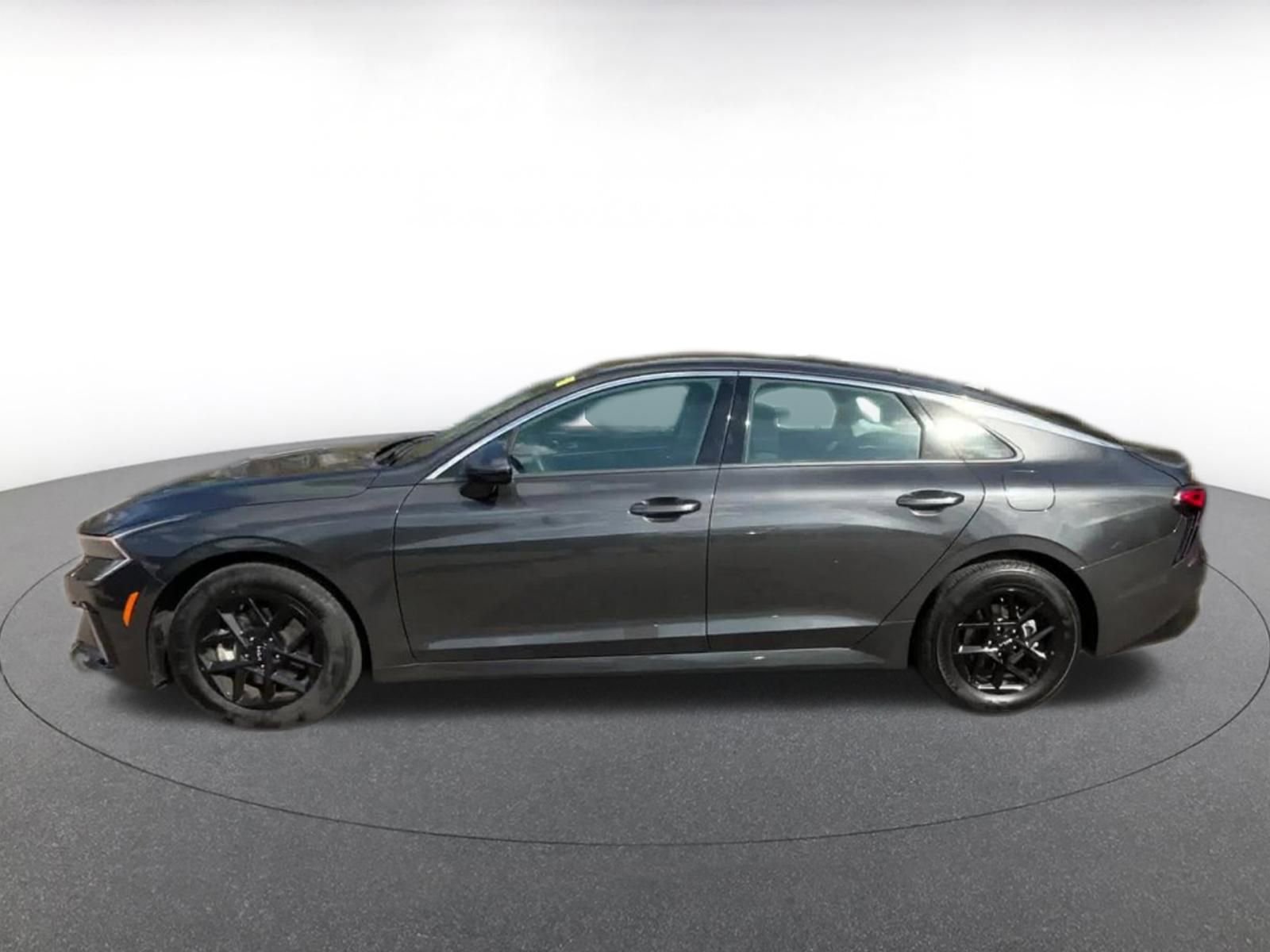 Thumbnail: 2025 Kia K5 - 9