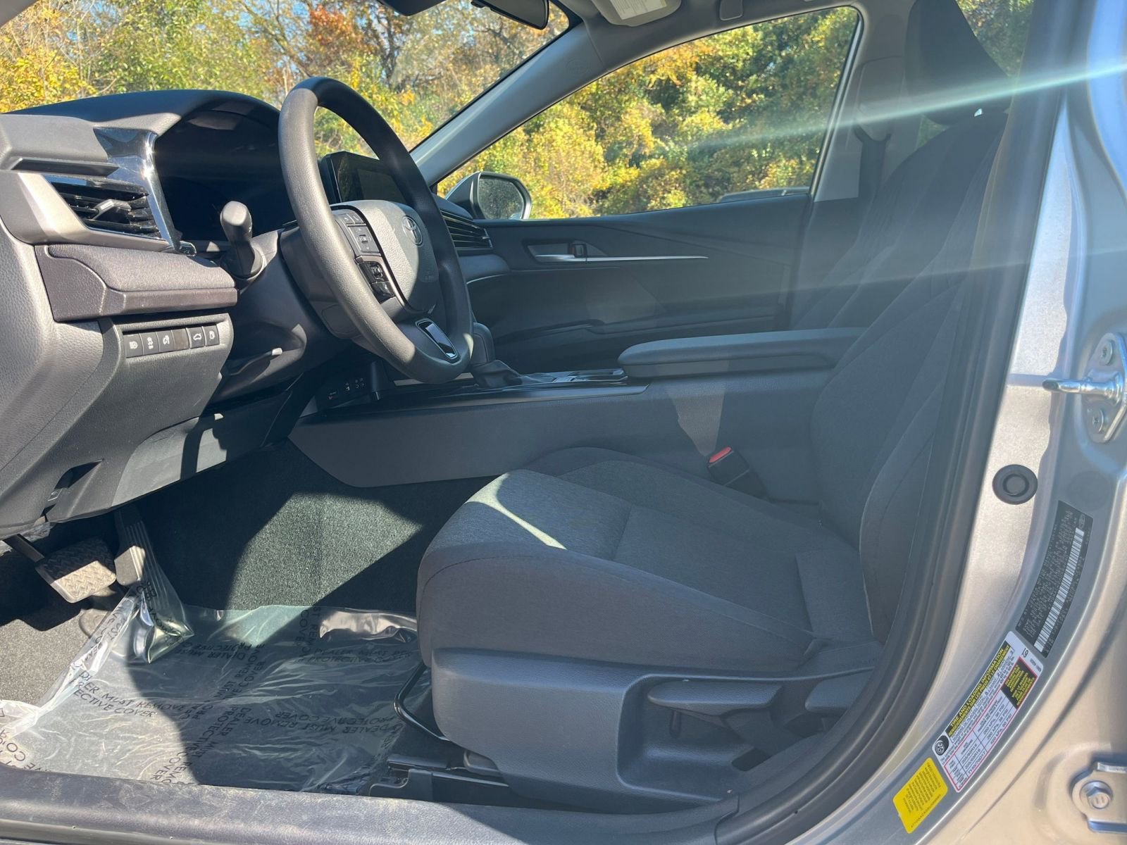 Thumbnail: 2025 Toyota Camry - 22