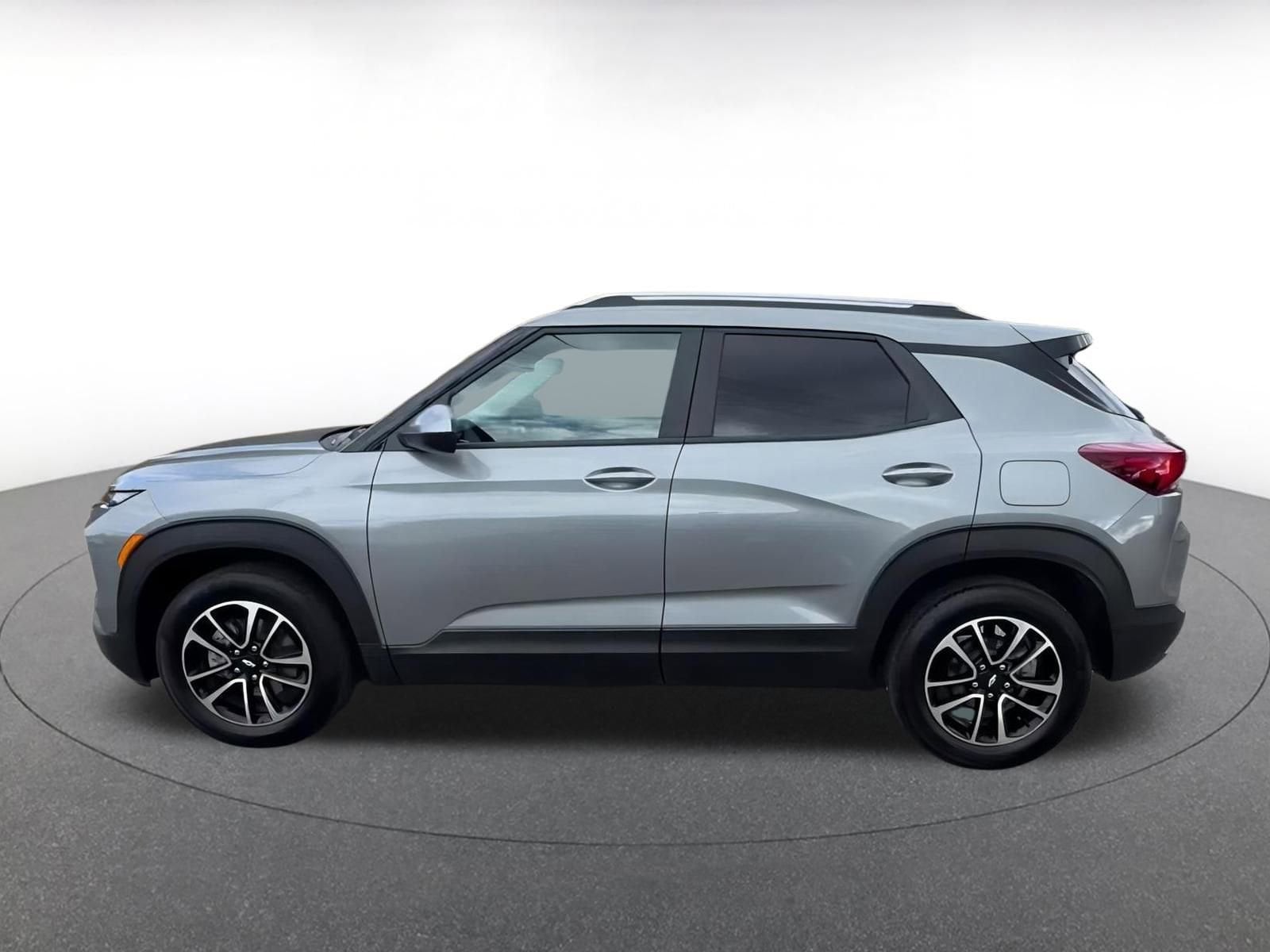 Thumbnail: 2025 Chevrolet TrailBlazer - 9