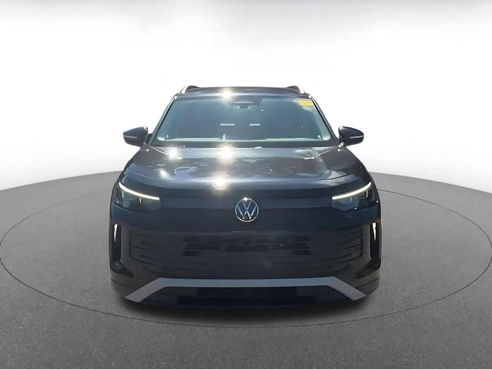 Thumbnail: 2026 Volkswagen Tiguan - 4