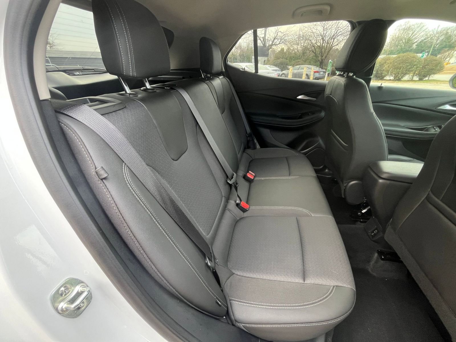 Thumbnail: 2025 Buick Encore GX - 34