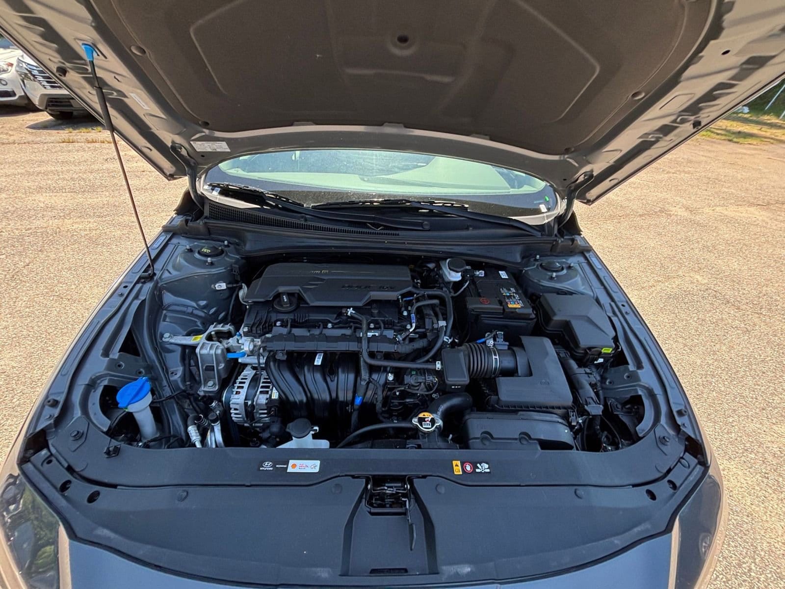 Thumbnail: 2025 Hyundai Elantra - 32