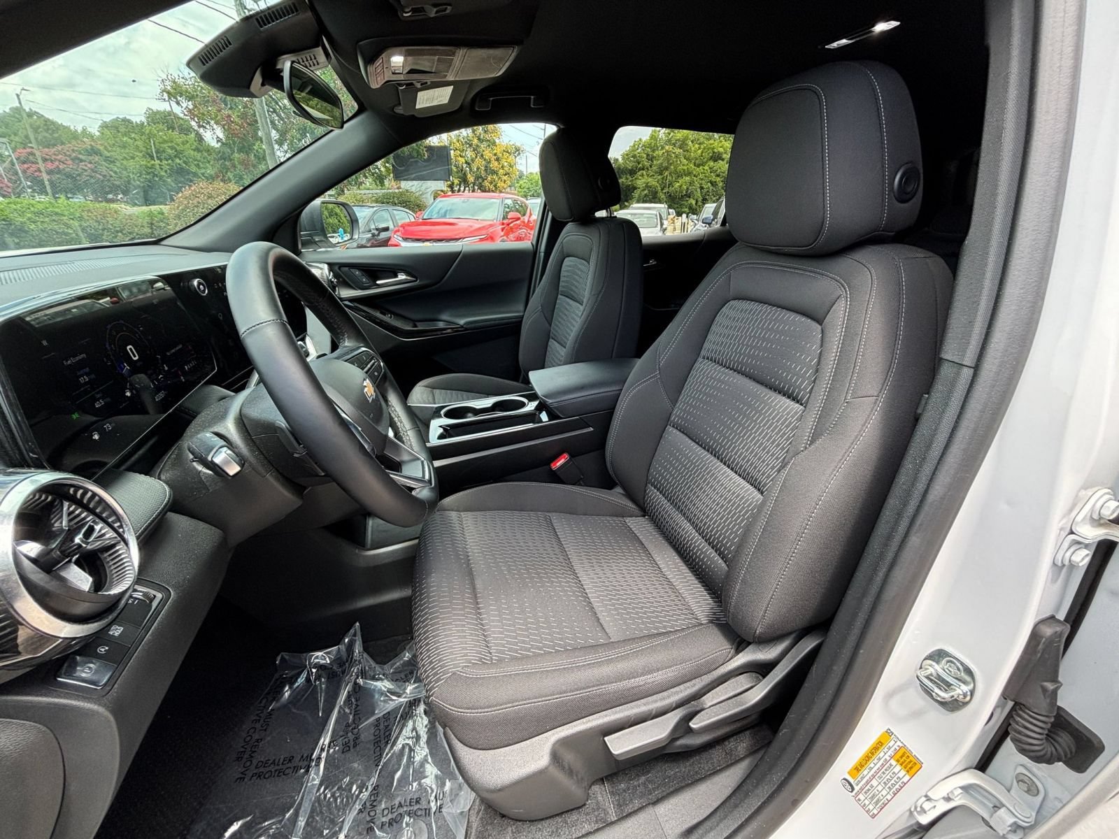 Thumbnail: 2025 Chevrolet Equinox - 31