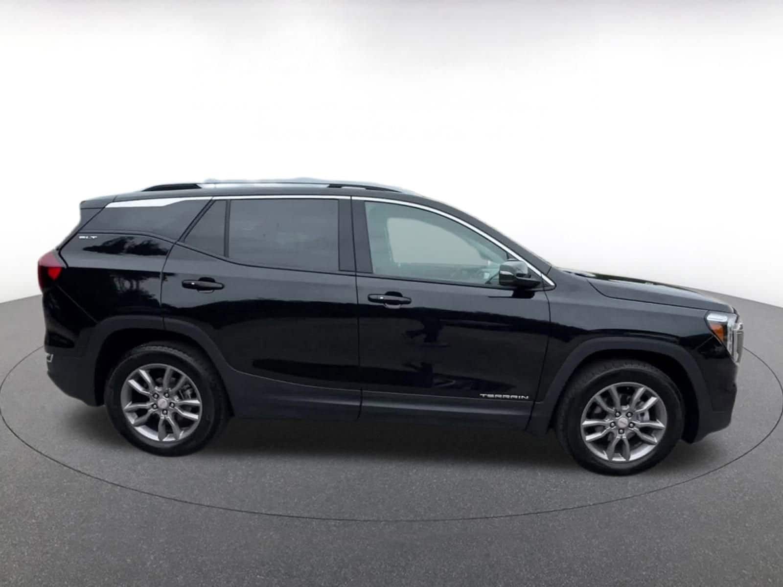 Thumbnail: 2024 GMC Terrain - 16