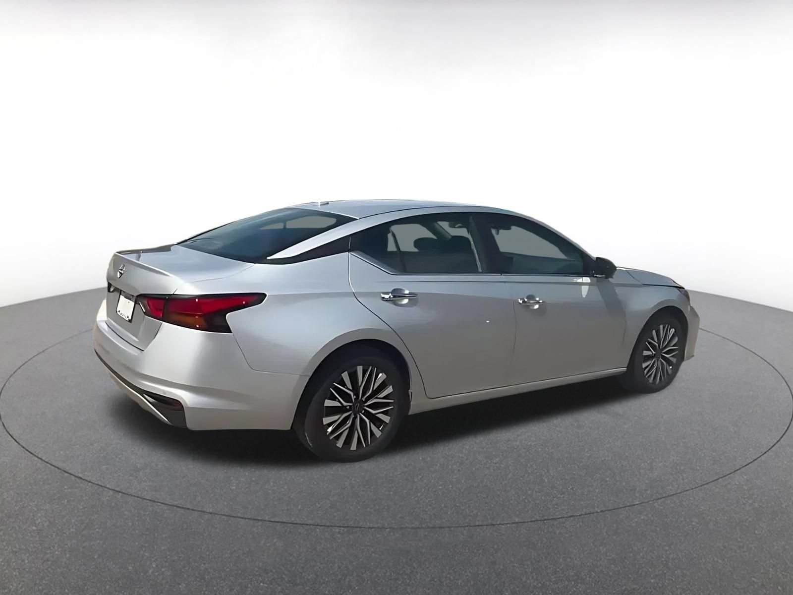 Thumbnail: 2025 Nissan Altima - 13