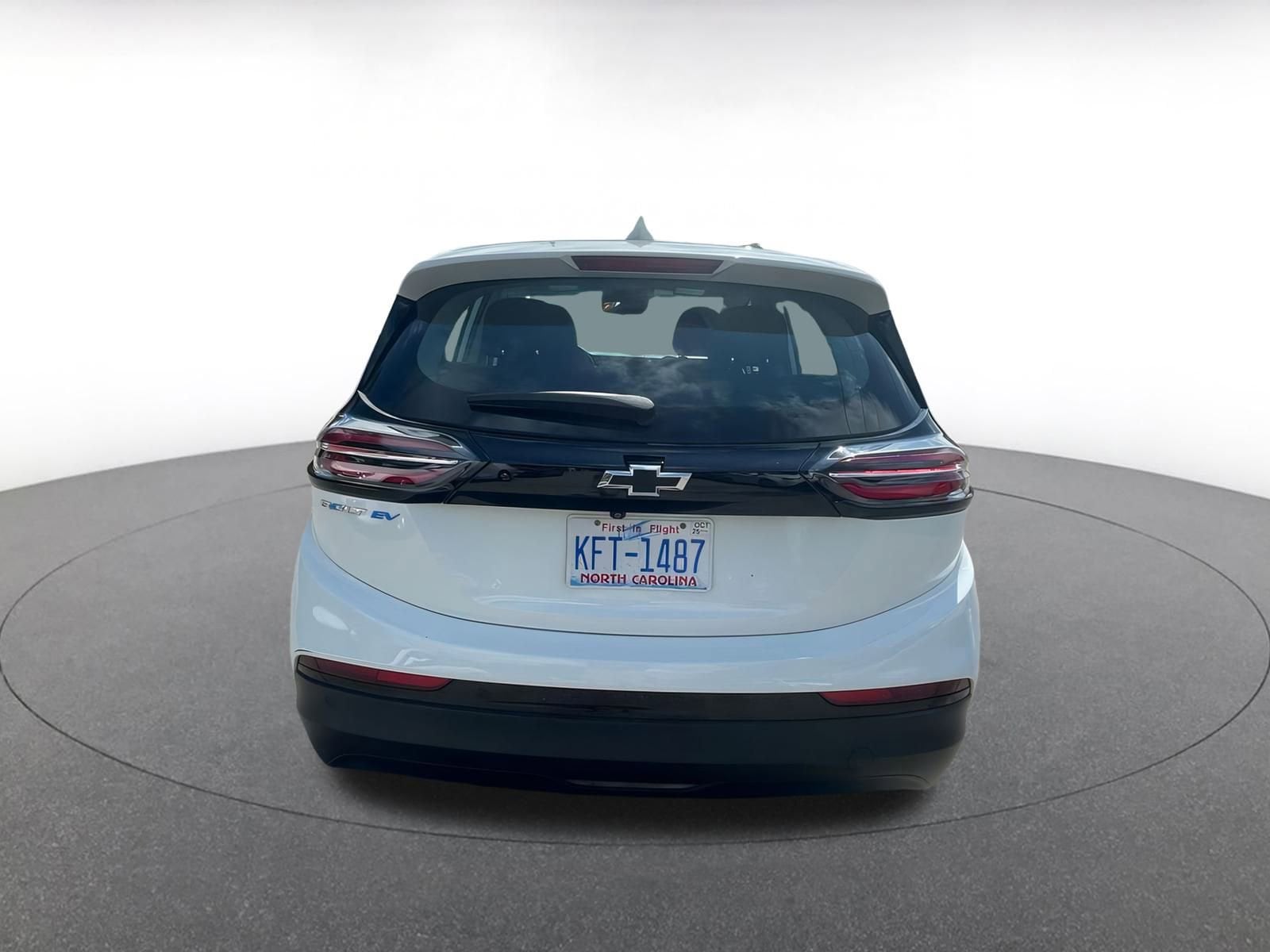 Thumbnail: 2023 Chevrolet Bolt EV - 6