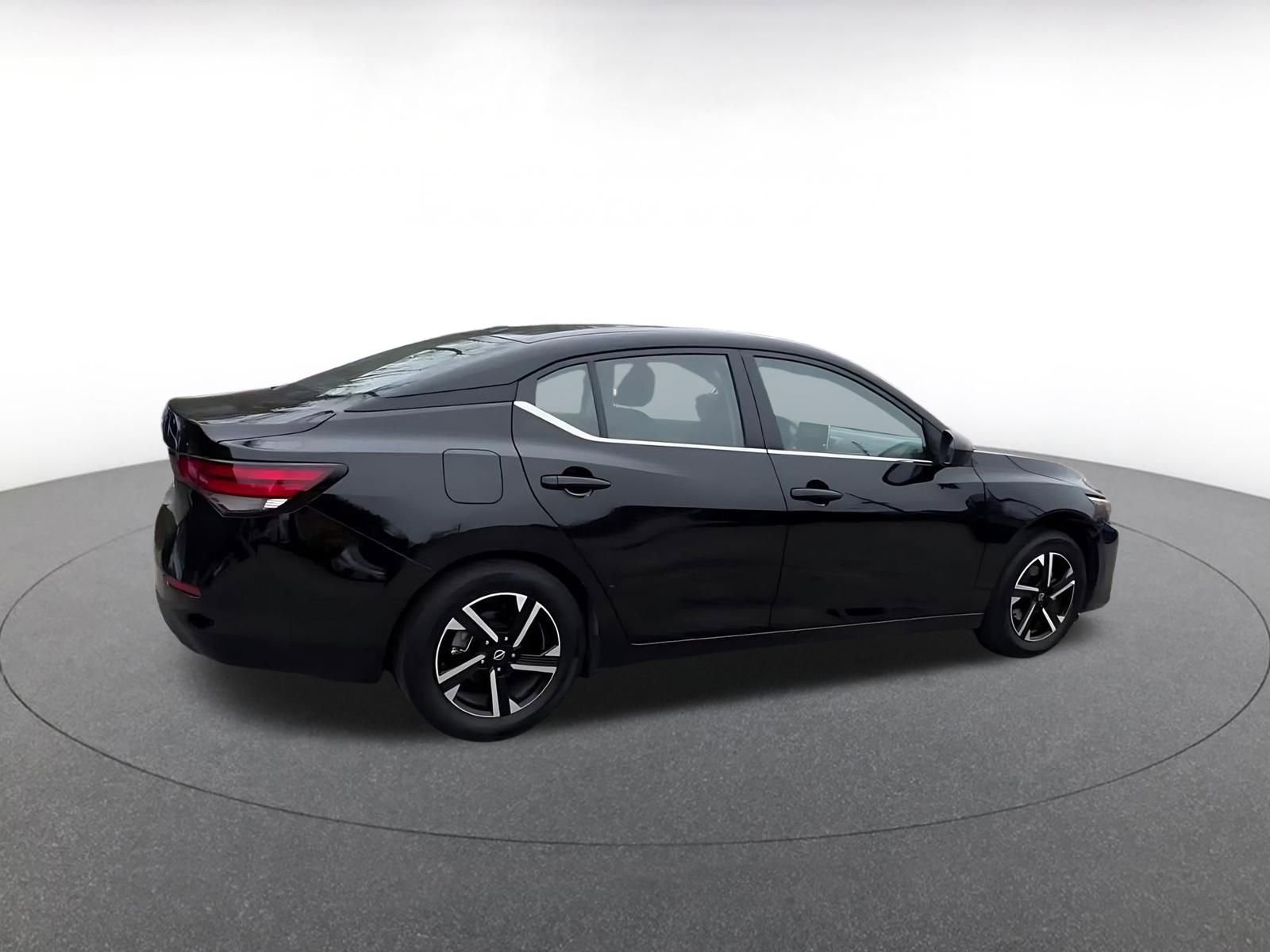 Thumbnail: 2025 Nissan Sentra - 15