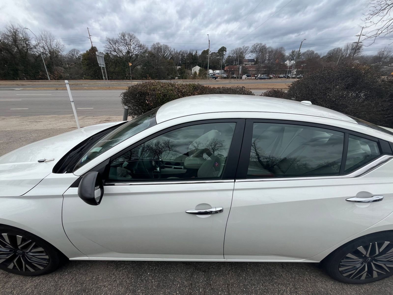 Thumbnail: 2025 Nissan Altima - 8