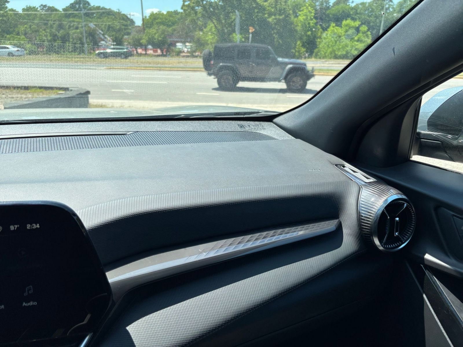 Thumbnail: 2025 Chevrolet Equinox - 31
