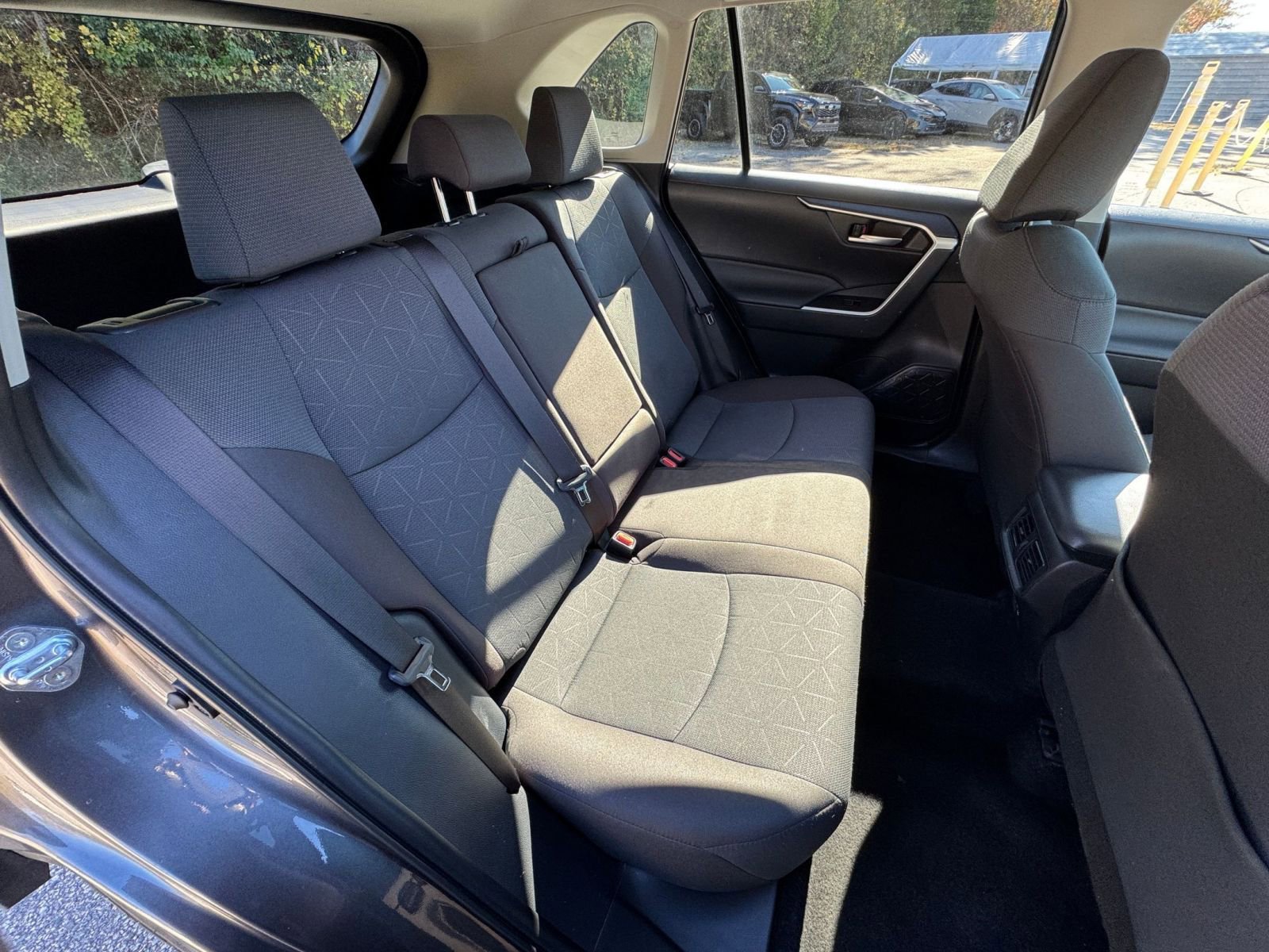 Thumbnail: 2025 Toyota RAV4 - 34