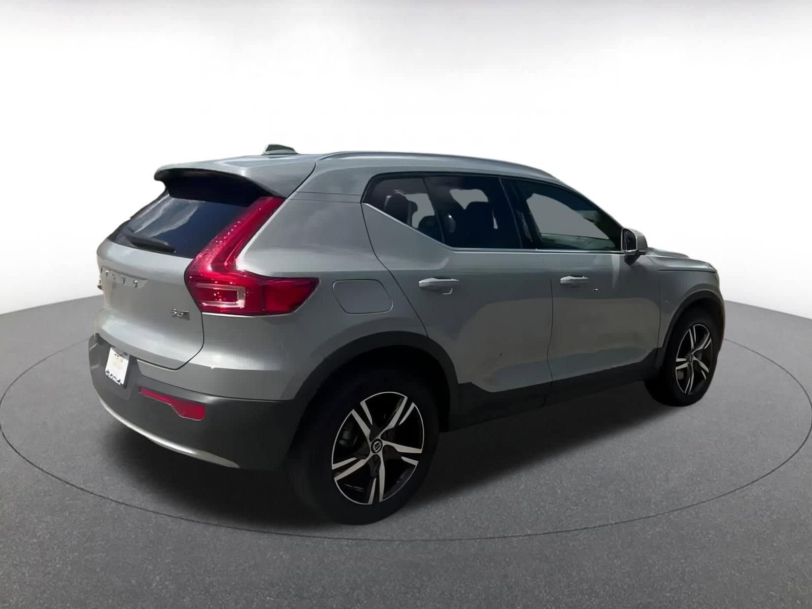 Thumbnail: 2024 Volvo XC40 - 15
