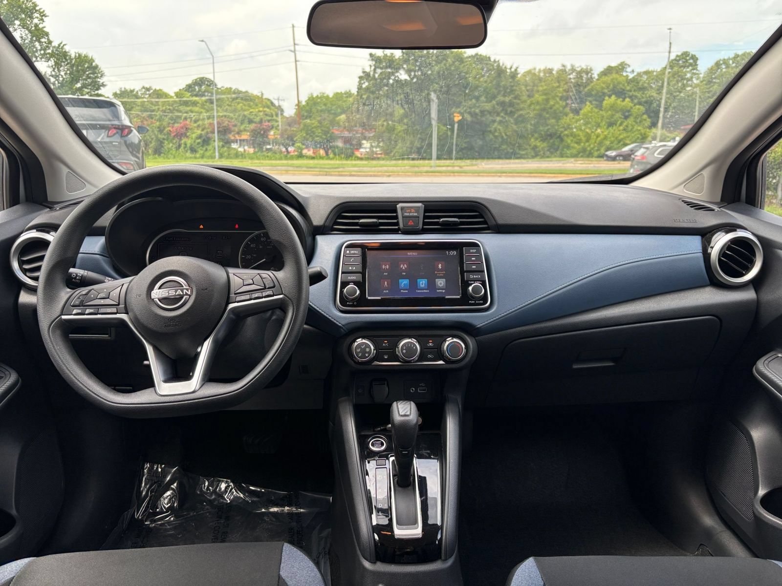 Thumbnail: 2025 Nissan Versa - 32