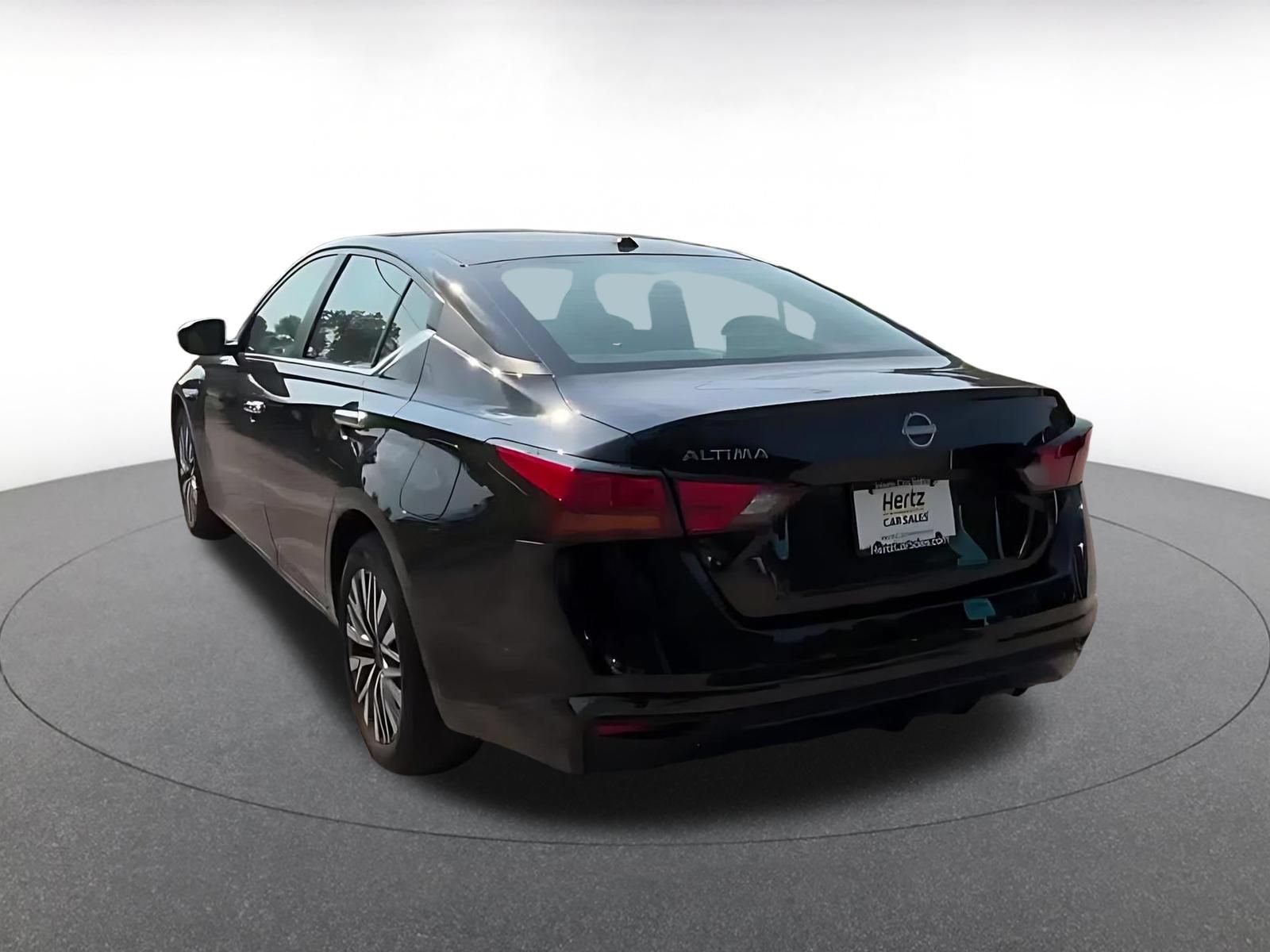 Thumbnail: 2025 Nissan Altima - 11