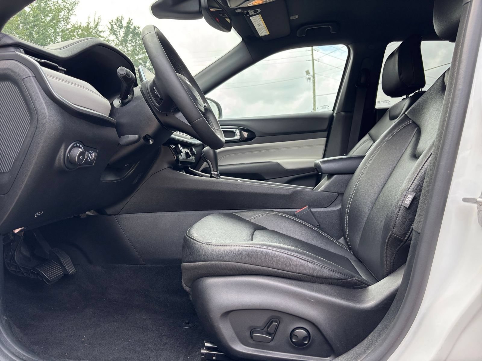 Thumbnail: 2025 Jeep Compass - 26