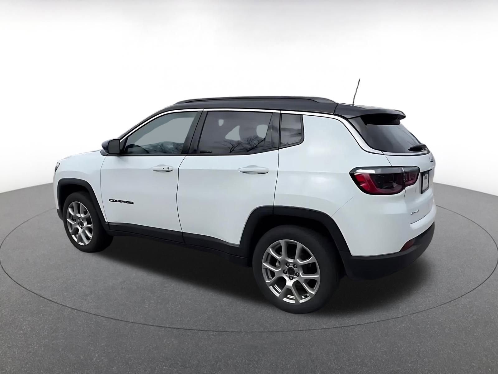 Thumbnail: 2025 Jeep Compass - 10