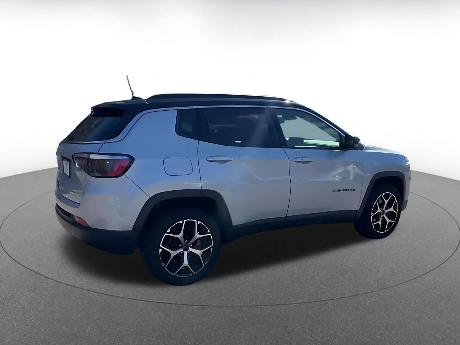 Thumbnail: 2025 Jeep Compass - 15