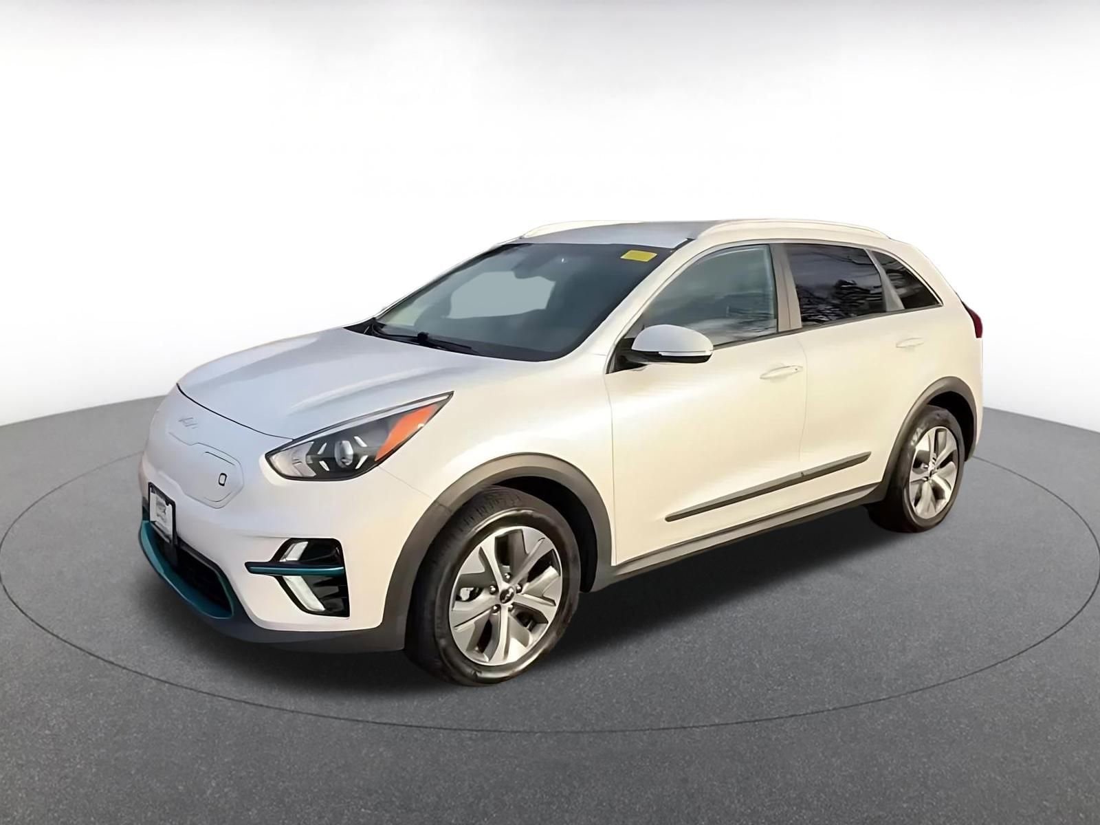 Thumbnail: 2022 Kia Niro - 8