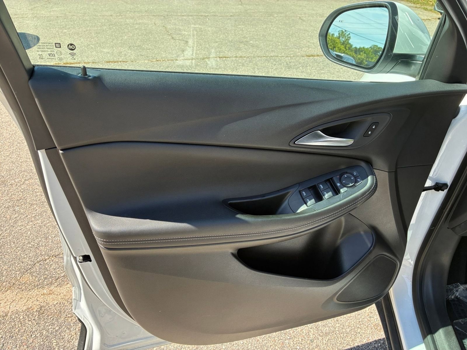 Thumbnail: 2025 Buick Encore GX - 18